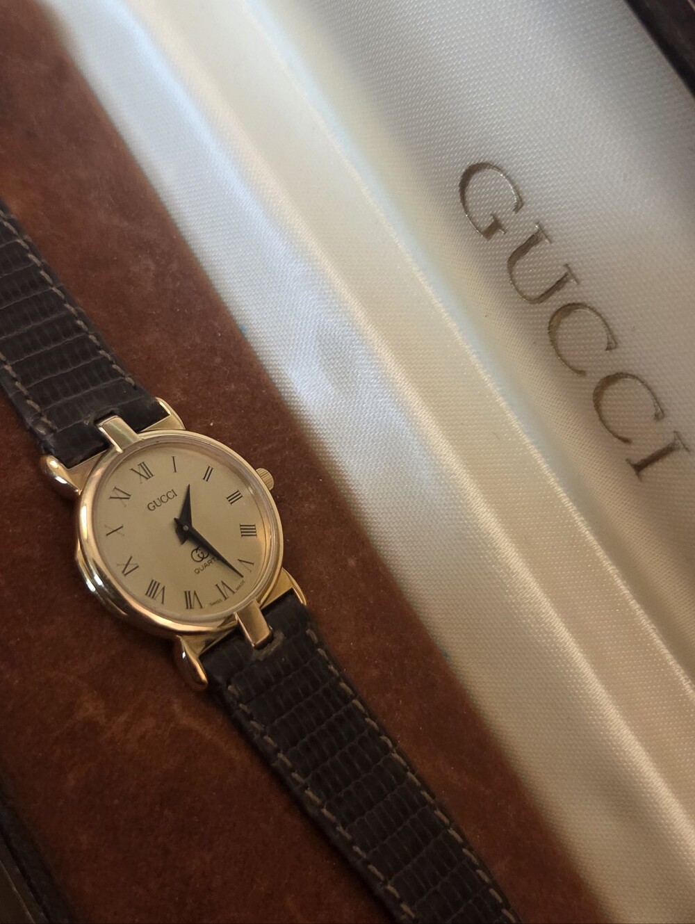 Gorgeous Ladies Vintage Gucci Watch In The Original Box- Prestine Condition - Picture 2 of 8